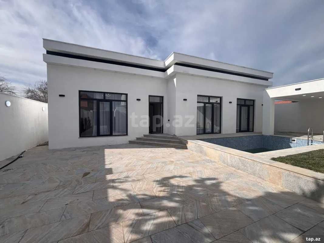 Satılır 4 otaqlı həyət evi