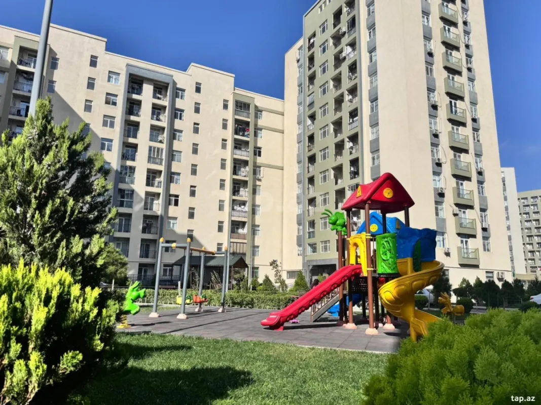 Satılır 4 otaqlı yeni tikili 110 m²