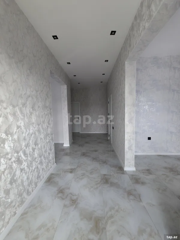 Satılır 4 otaqlı həyət evi