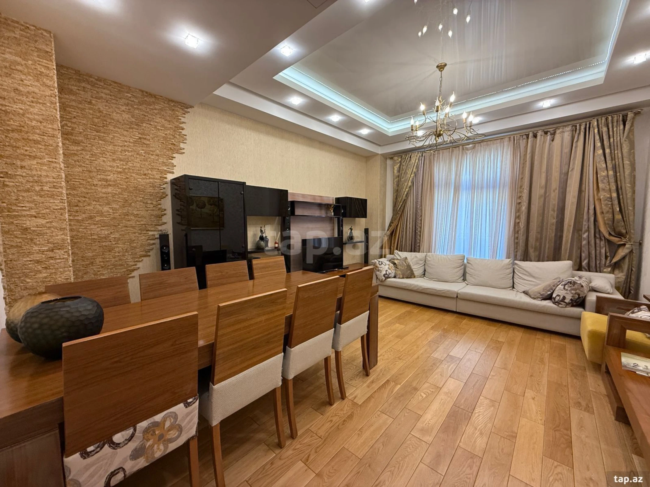 Kirayə verilir 4 otaqlı yeni tikili 160 m²