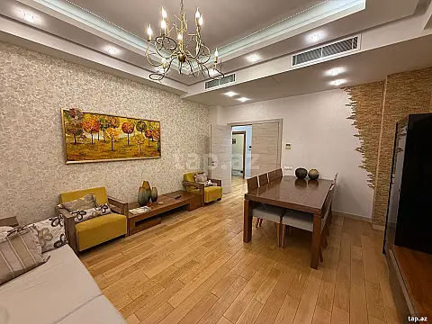 Kirayə verilir 4 otaqlı yeni tikili 160 m² — Bakı 4 otaq 160.00 m²
