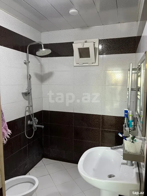 Satılır 3 otaqlı həyət evi