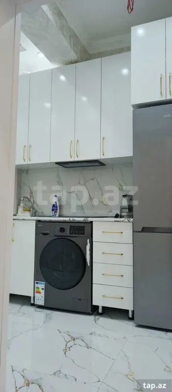 Kirayə verilir 2 otaqlı yeni tikili 50 m²