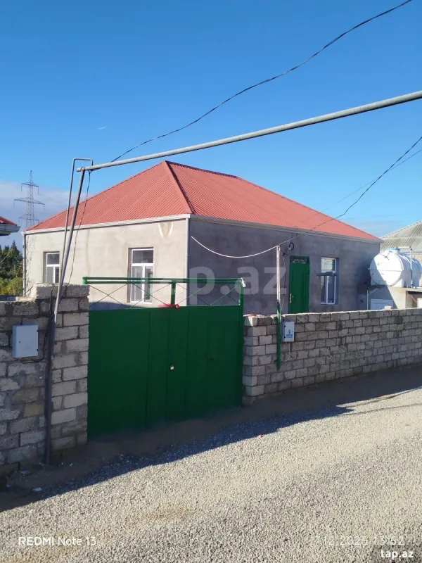 Satılır 3 otaqlı həyət evi