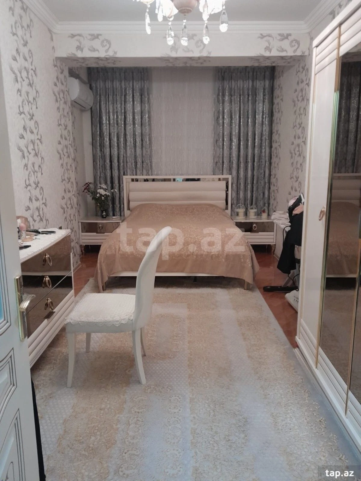 Satılır 3 otaqlı yeni tikili 132 m²