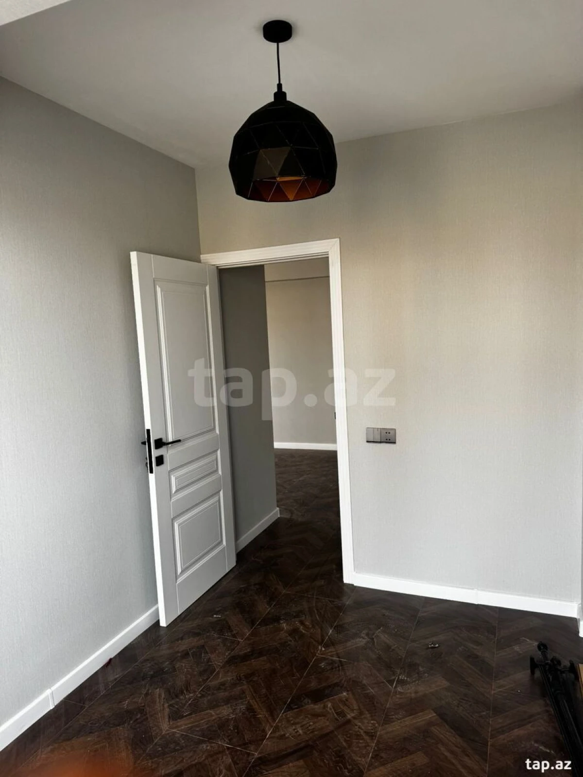 Satılır 2 otaqlı mənzil 47 m²