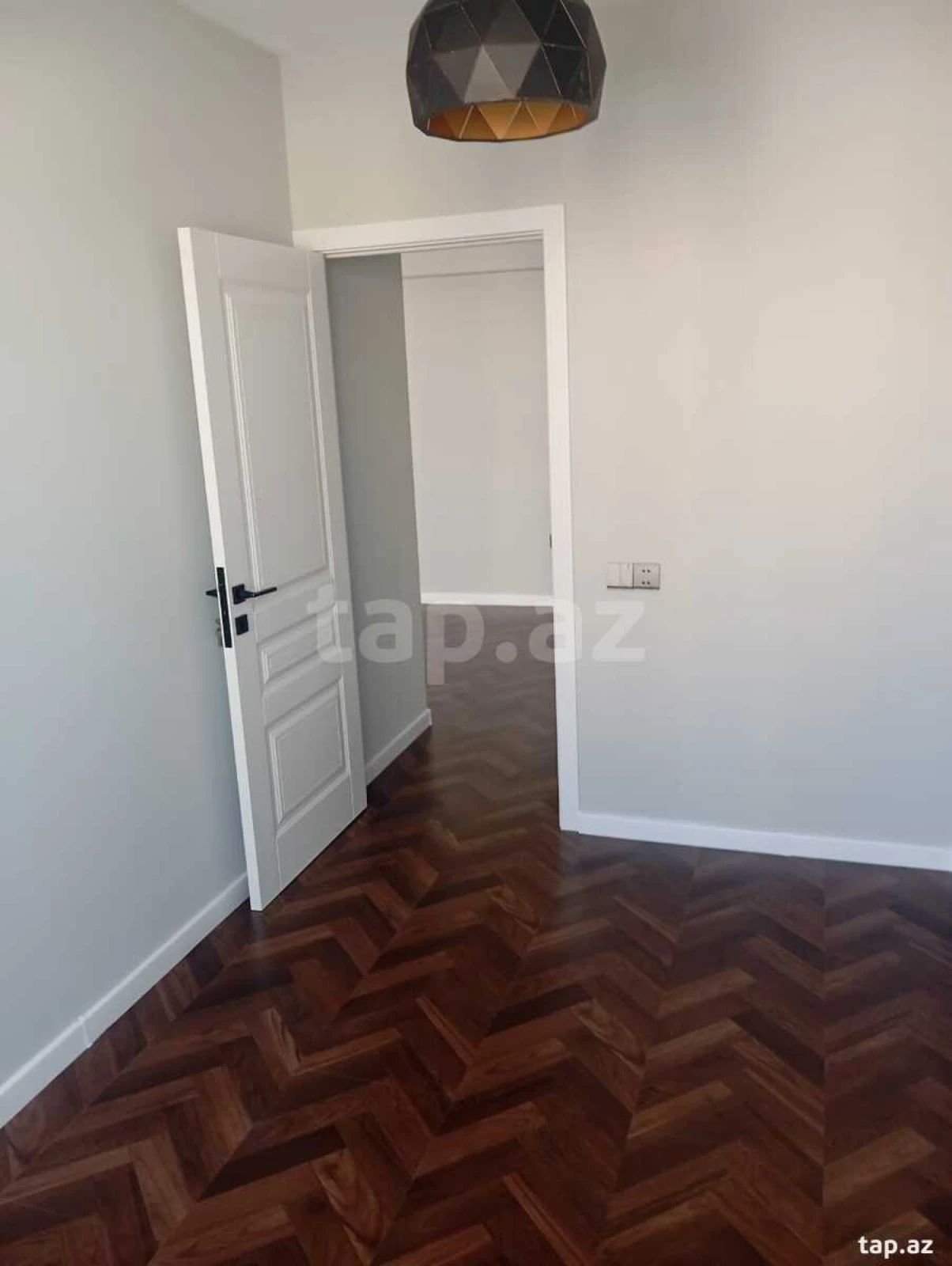 Satılır 2 otaqlı mənzil 47 m²