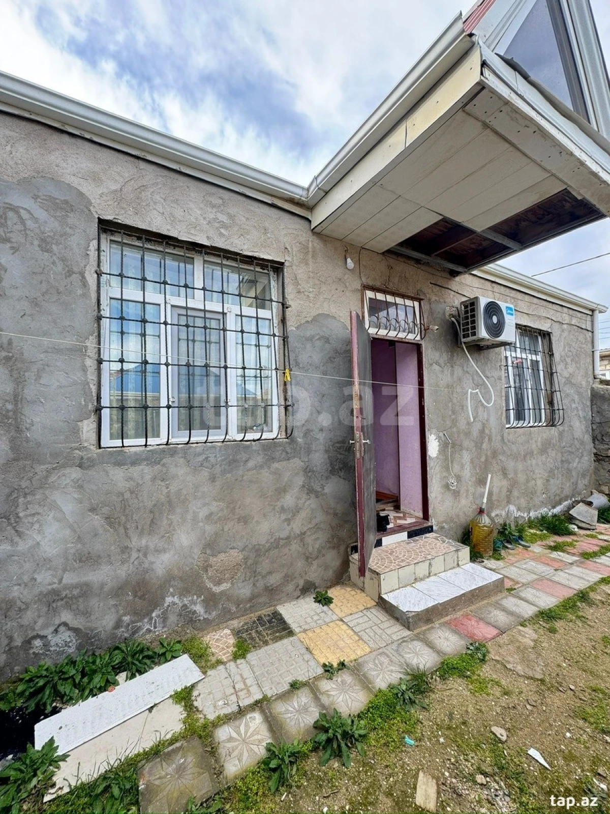 Satılır 3 otaqlı həyət evi