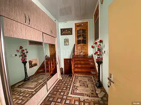 Satılır 4 otaqlı həyət evi
