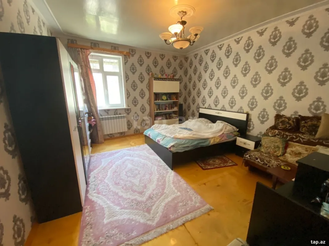 Satılır 4 otaqlı həyət evi