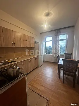 Kirayə verilir 2 otaqlı mənzil 80 m²