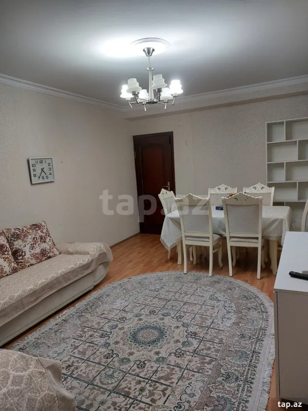Kirayə verilir 2 otaqlı mənzil 70 m²
