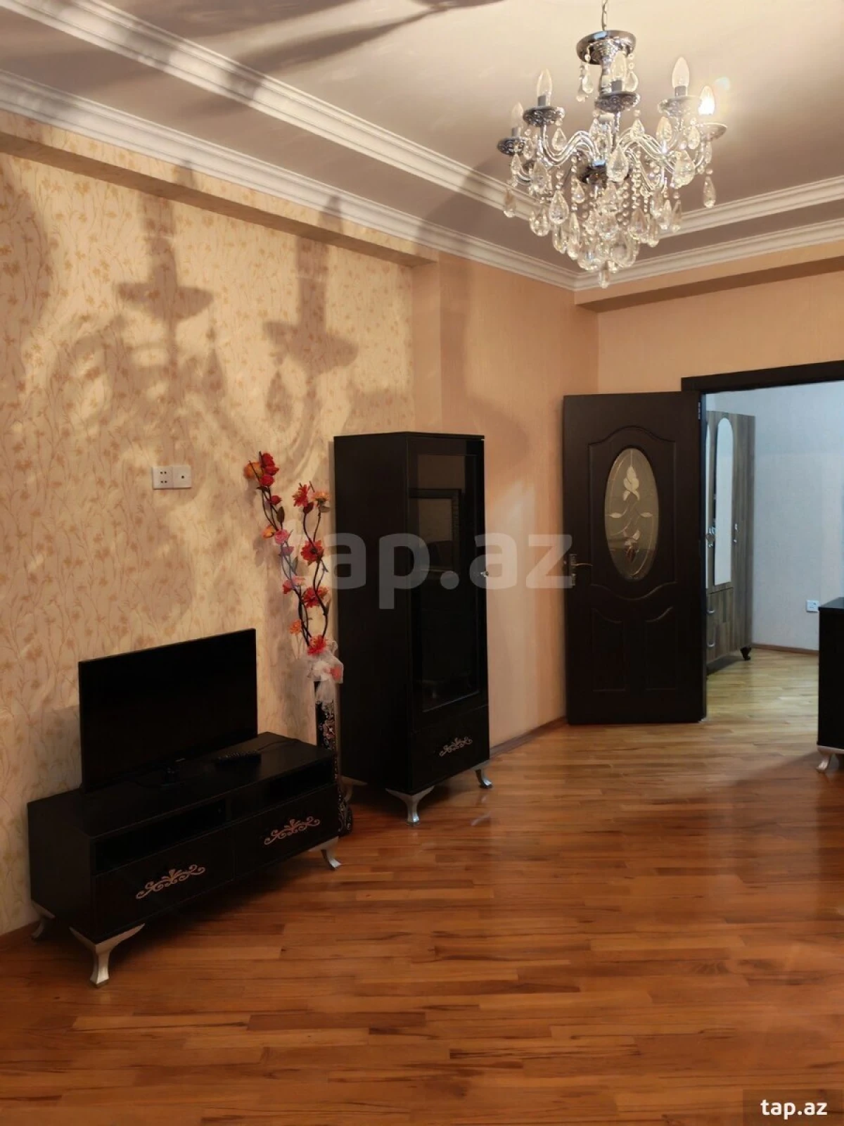 Kirayə verilir 2 otaqlı yeni tikili 90 m²