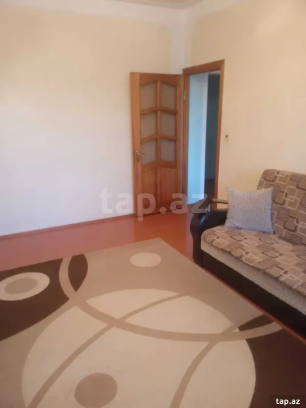 Satılır 3 otaqlı mənzil 68 m²