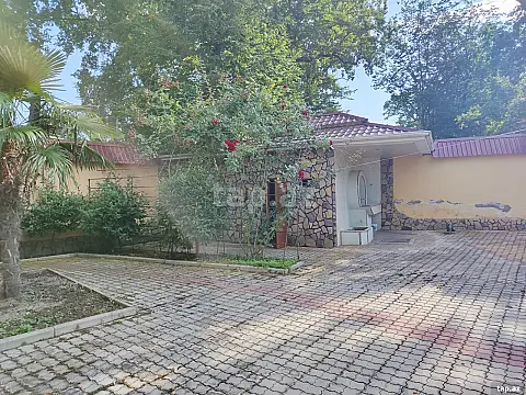 Kirayə verilir 5 otaqlı həyət evi