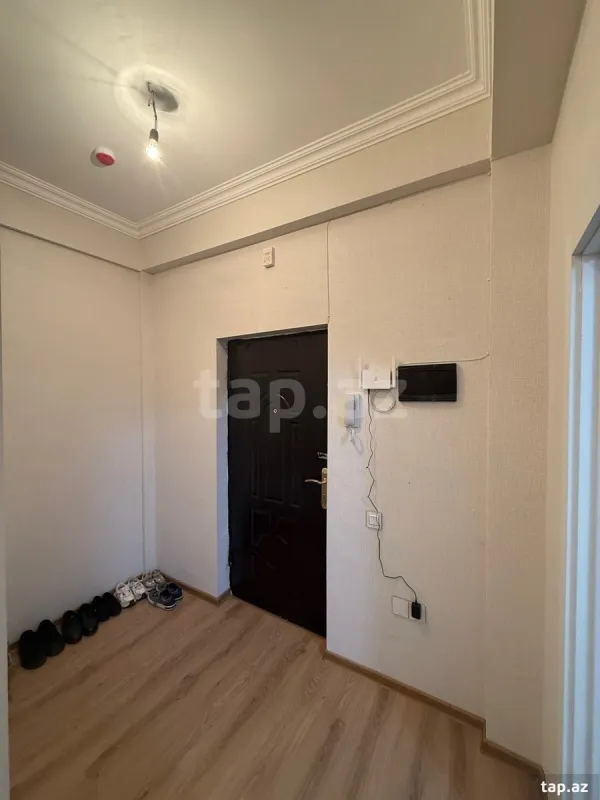 Kirayə verilir 3 otaqlı yeni tikili 80 m²