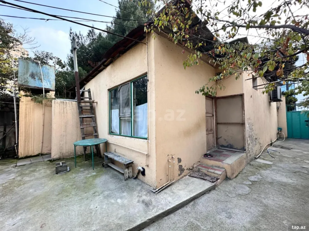 Satılır 4 otaqlı həyət evi