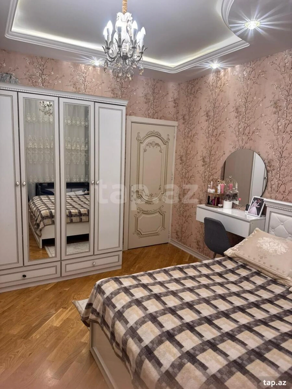 Satılır 3 otaqlı yeni tikili 101 m²