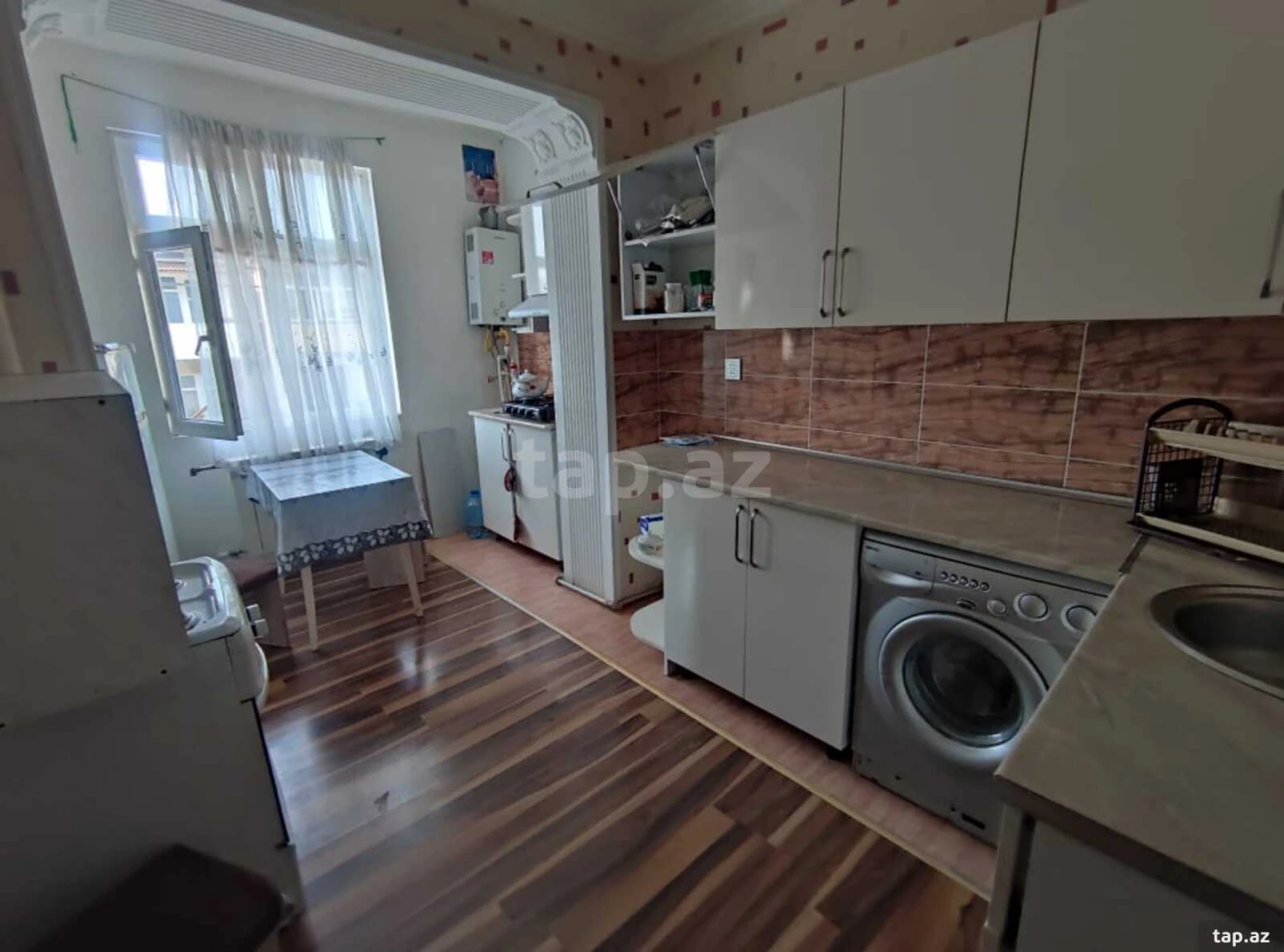 Kirayə verilir 2 otaqlı mənzil 60 m²