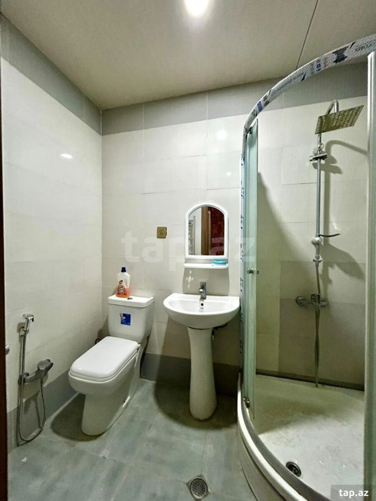 Satılır 2 otaqlı yeni tikili 60 m²