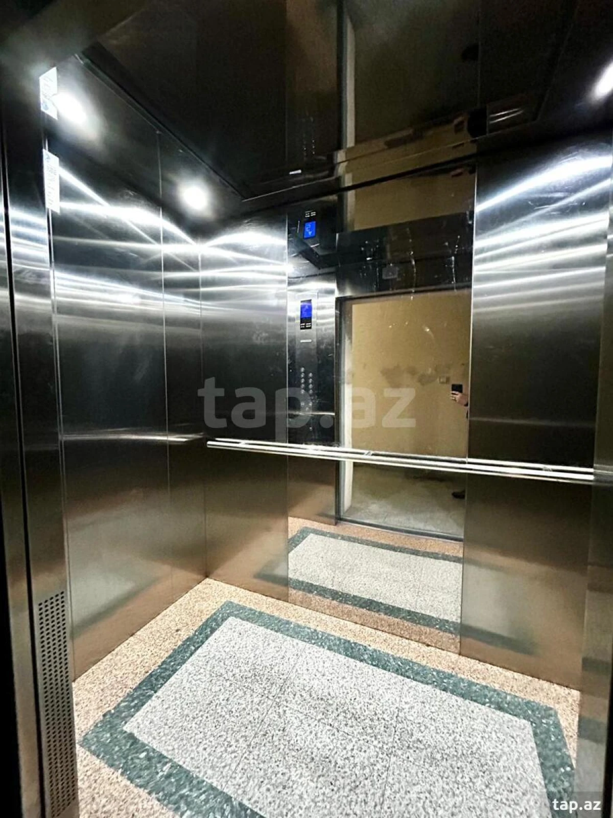 Satılır 2 otaqlı yeni tikili 60 m²