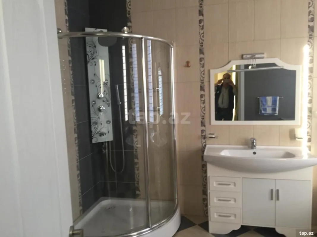 Satılır 3 otaqlı mənzil 125 m²