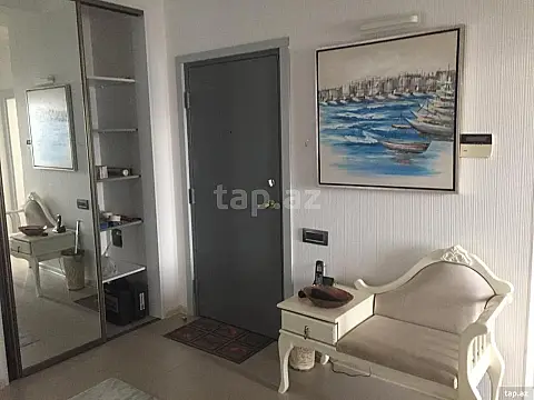 Satılır 3 otaqlı mənzil 125 m²