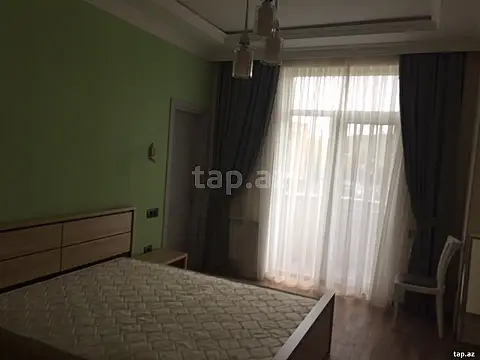 Satılır 3 otaqlı mənzil 125 m²
