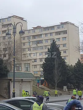 Satılır 2 otaqlı mənzil 78 m² — Bakı, Həzi Aslanov qəs. 2 otaq 78.00 m²