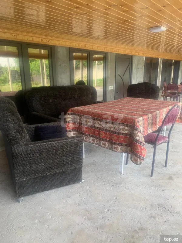 Kirayə verilir 4 otaqlı həyət evi 160 m²