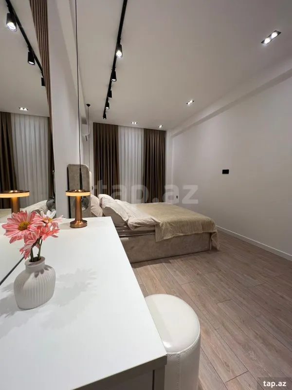 Kirayə verilir 3 otaqlı yeni tikili 70 m²