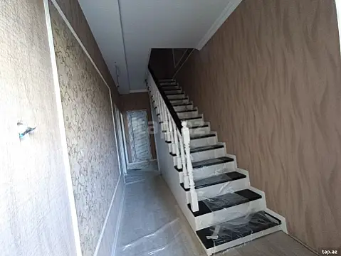 Satılır 4 otaqlı həyət evi 135 m²