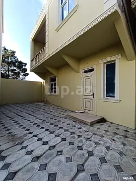 Satılır 4 otaqlı həyət evi 135 m²