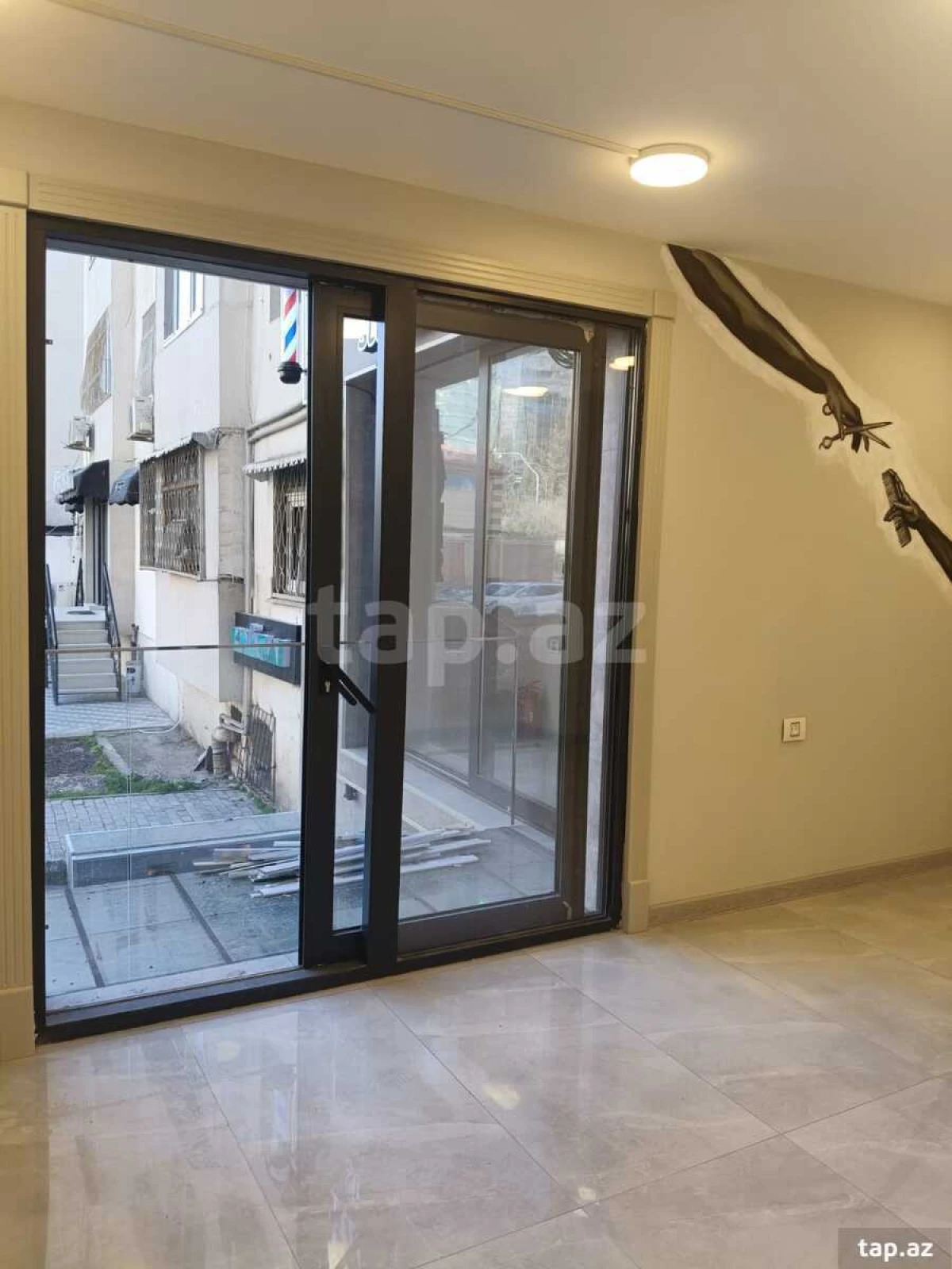 Kirayə verilir 4 otaqlı yeni tikili 100 m²