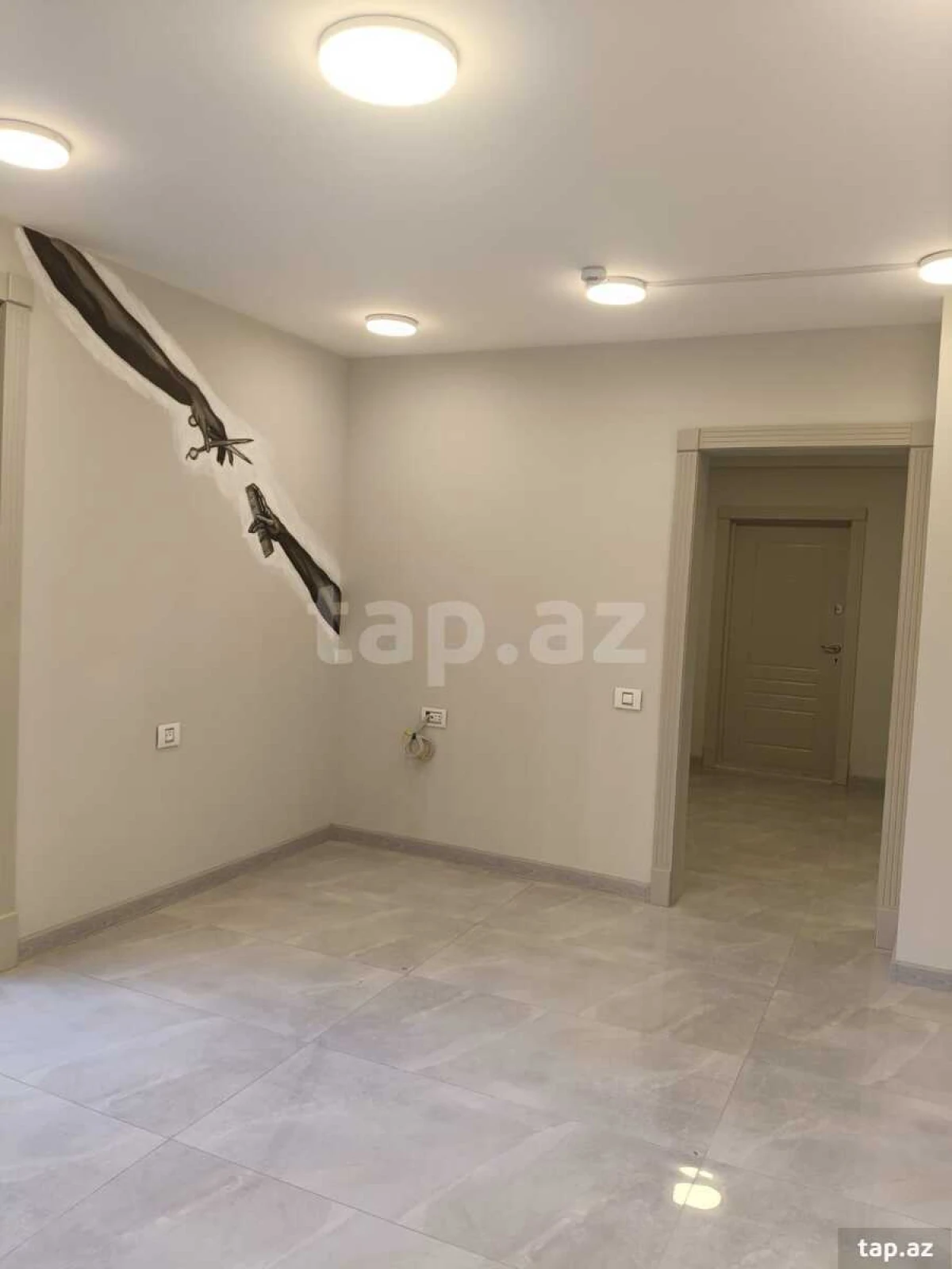 Kirayə verilir 4 otaqlı yeni tikili 100 m²