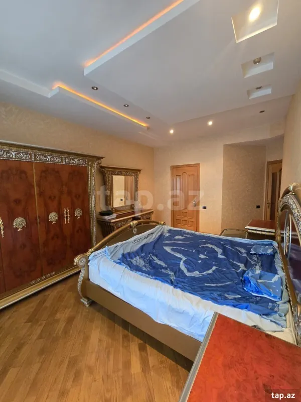 Satılır 3 otaqlı yeni tikili 143 m²