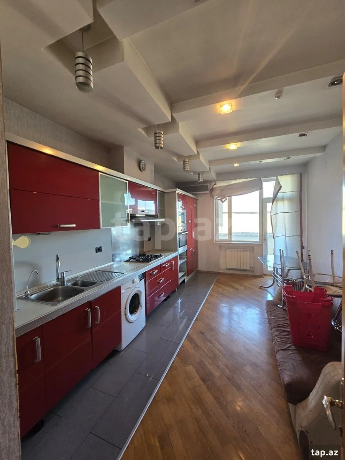 Satılır 3 otaqlı yeni tikili 143 m²