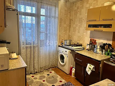Satılır 4 otaqlı mənzil 80 m²