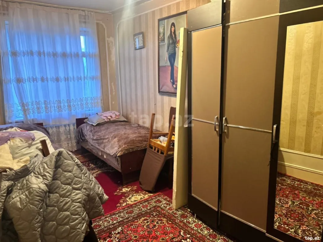 Satılır 4 otaqlı mənzil 80 m²