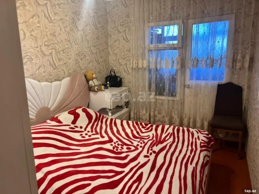 Satılır 4 otaqlı mənzil 80 m²