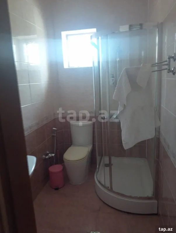 Kirayə verilir 6 otaqlı həyət evi