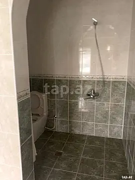 Kirayə verilir 6 otaqlı həyət evi