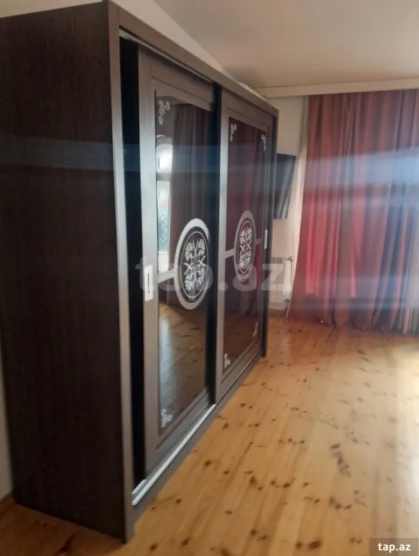 Kirayə verilir 6 otaqlı həyət evi