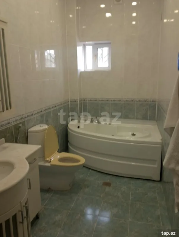 Kirayə verilir 6 otaqlı həyət evi