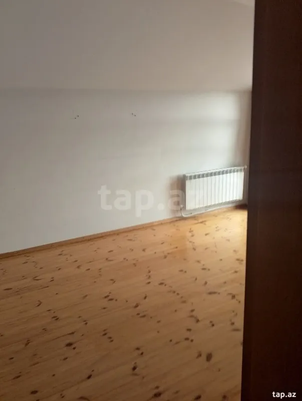 Kirayə verilir 6 otaqlı həyət evi