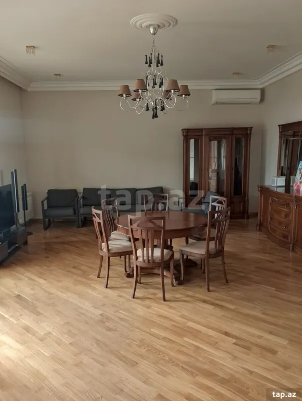 Kirayə verilir 6 otaqlı həyət evi