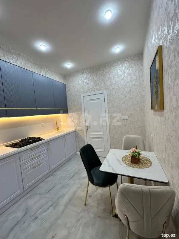 Satılır 3 otaqlı yeni tikili 82 m²