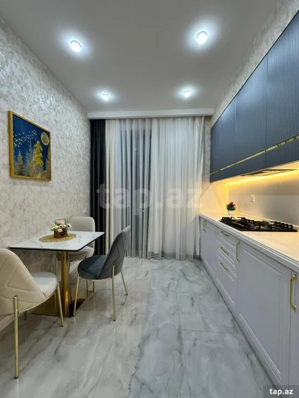 Satılır 3 otaqlı yeni tikili 82 m²