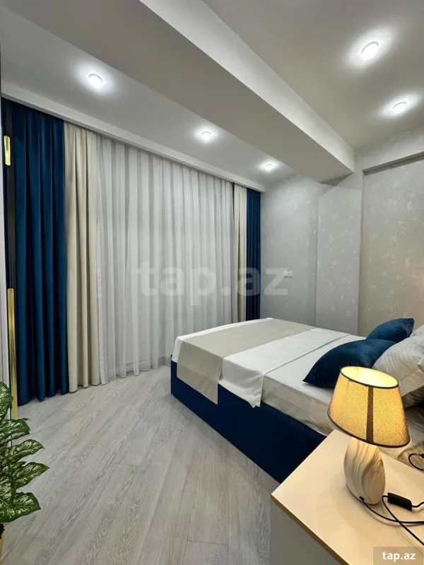 Satılır 3 otaqlı yeni tikili 82 m²