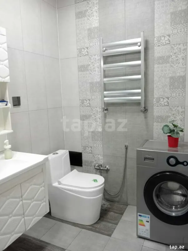 Kirayə verilir 2 otaqlı yeni tikili 65 m²